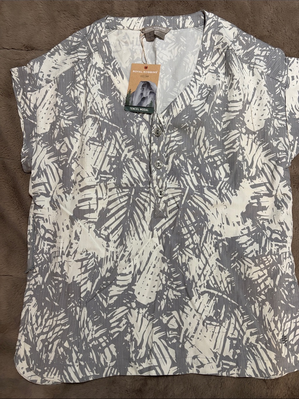 Royal Robbins White & Gray Printed Short-Sleeve Henley Blouse